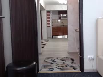 girl
        carmela_fox cam image #734451
