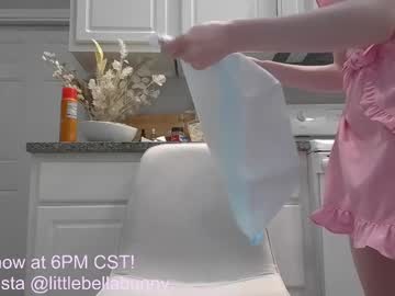 girl
        little_bella_bunny cam image #3321700