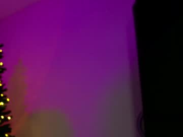 girl
        oliviaowens cam image #3711274