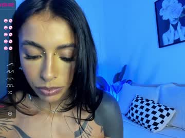 girl
        kaligray10 cam image #2741794