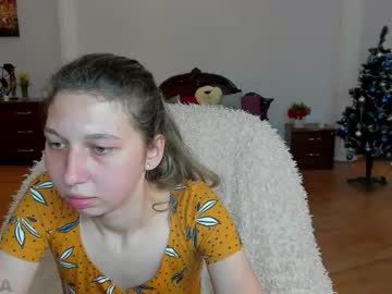 girl
        mary_winters_ cam image #3778905