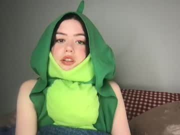girl
        littlesugarpea cam image #2235047