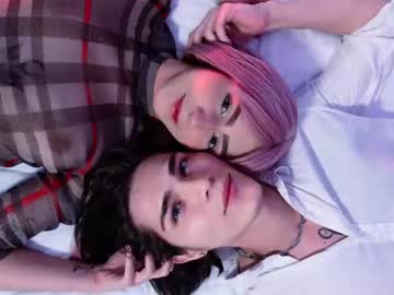 couple
        holy_taby_ cam image #2902909
