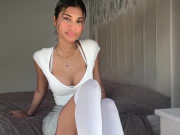 girl
        aniishaa cam image #4386202