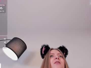 girl
        naomigirl33 cam image #4324040