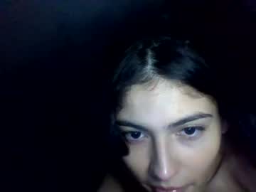 girl
        lexysexy_ cam image #1192853