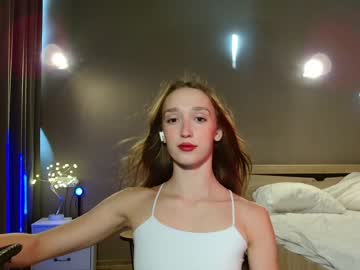 girl
        _meganmeow_ cam image #1608450