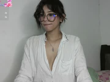 girl
        lovely_allys cam image #4533011