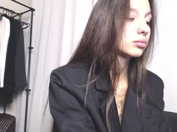 girl
        friend_foryou cam image #922307