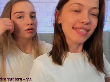 couple
        huntertiana cam image #340767