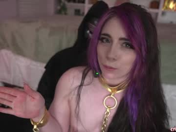 girl
        crimsonkitten cam image #4472550
