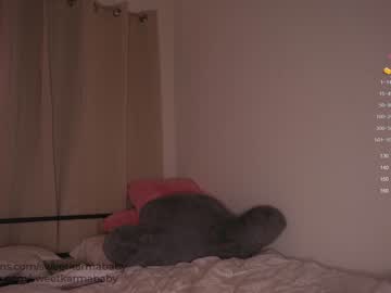 girl
        sweetkarmababy cam image #1617232