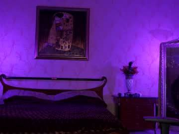 girl
        jessiccaburns cam image #109980