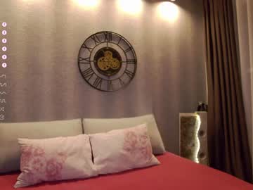 girl
        karrin cam image #2523925