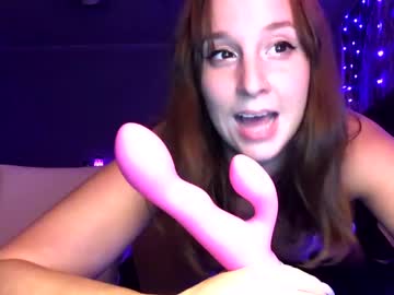 girl
        fatassnat97 cam image #1330336