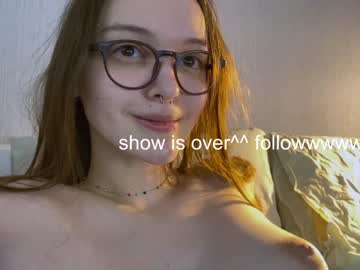 girl
        existencee cam image #797089