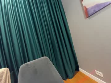girl
        ehotlovea cam image #4509468