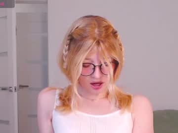 girl
        illegaldream cam image #3325550