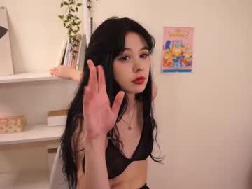 girl
        maggie_simpsons cam image #1852047