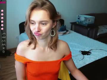 girl
        shy_mirabel cam image #67230