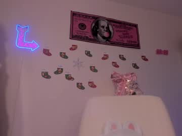 girl
        babybenzz cam image #3815245
