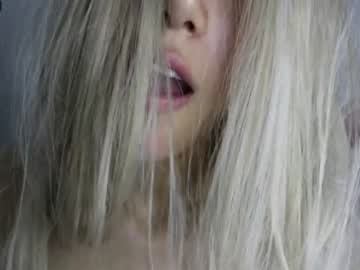 girl
        wendy_daniela cam image #1559605