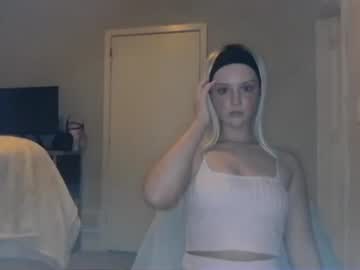 girl
        rubylanee cam image #2450912