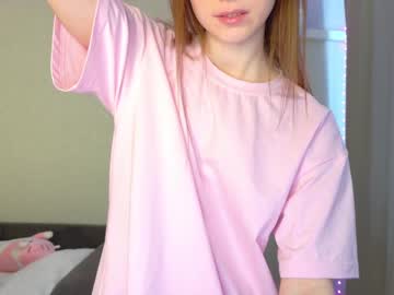 girl
        julieqt cam image #4342573