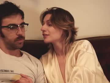 couple
        celinedion69 cam image #694929