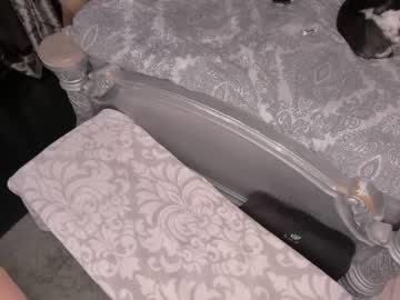 couple
        lilahxxxaxel cam image #476823