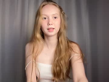 girl
        lizzy_cutie cam image #3401542