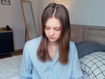 girl
        katy_best_ cam image #2510147