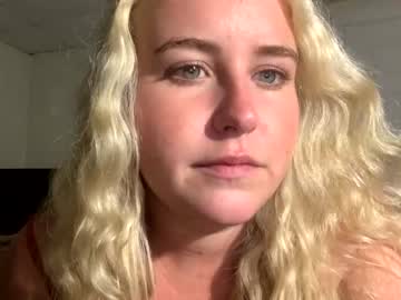 girl
        blonde4lyfe cam image #1637459