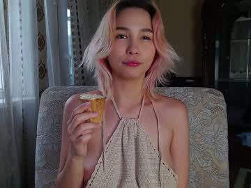 girl
        karinalin18 cam image #1227057