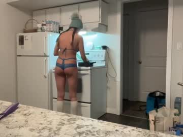 girl
        xyleialuv cam image #321091
