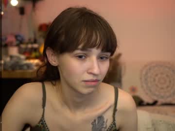 girl
        diruriru cam image #2549668