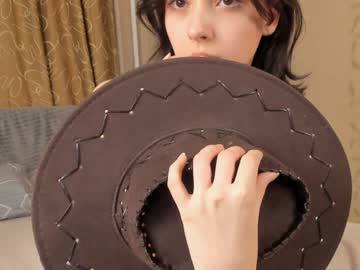 girl
        aimeerogers cam image #1014049