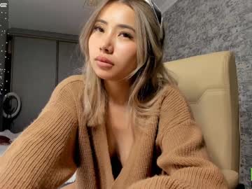girl
        leiya_li cam image #229615