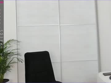 girl
        elizabeth__gray cam image #29354