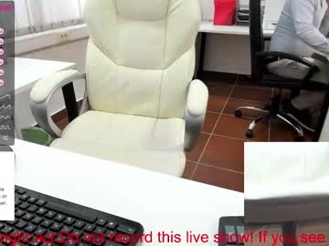 couple
        milf_viktoria cam image #1356648