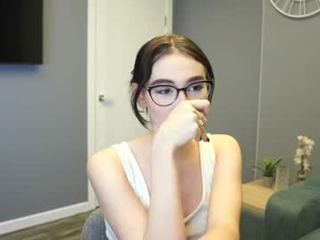 girl
        odettecovert cam image #4033958