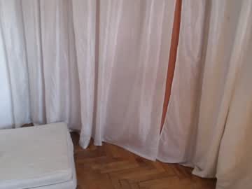 couple
        myendorphyne cam image #1452372