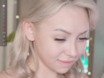 girl
        viaangel_ cam image #3729158