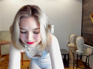 girl
        crystal__lady cam image #362455