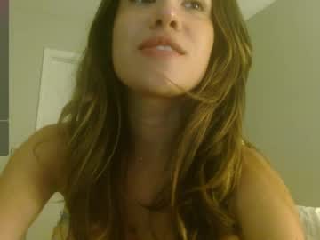 girl
        valerie_james3 cam image #3112889