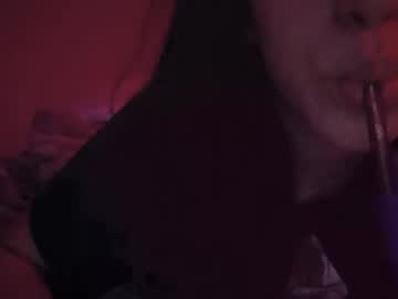 girl
        luvm31111 cam image #872208