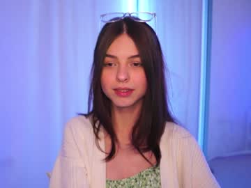 girl
        hannasthesia cam image #584427