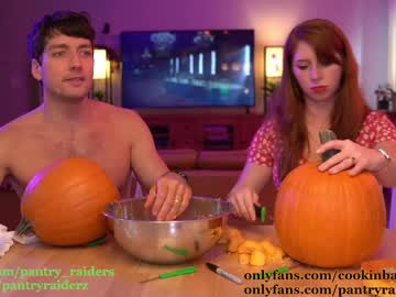 couple
        cookinbaconnaked cam image #1812939