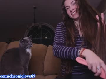 girl
        chroniclove cam image #890430