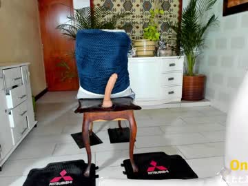 girl
        little_izzi cam image #2000239